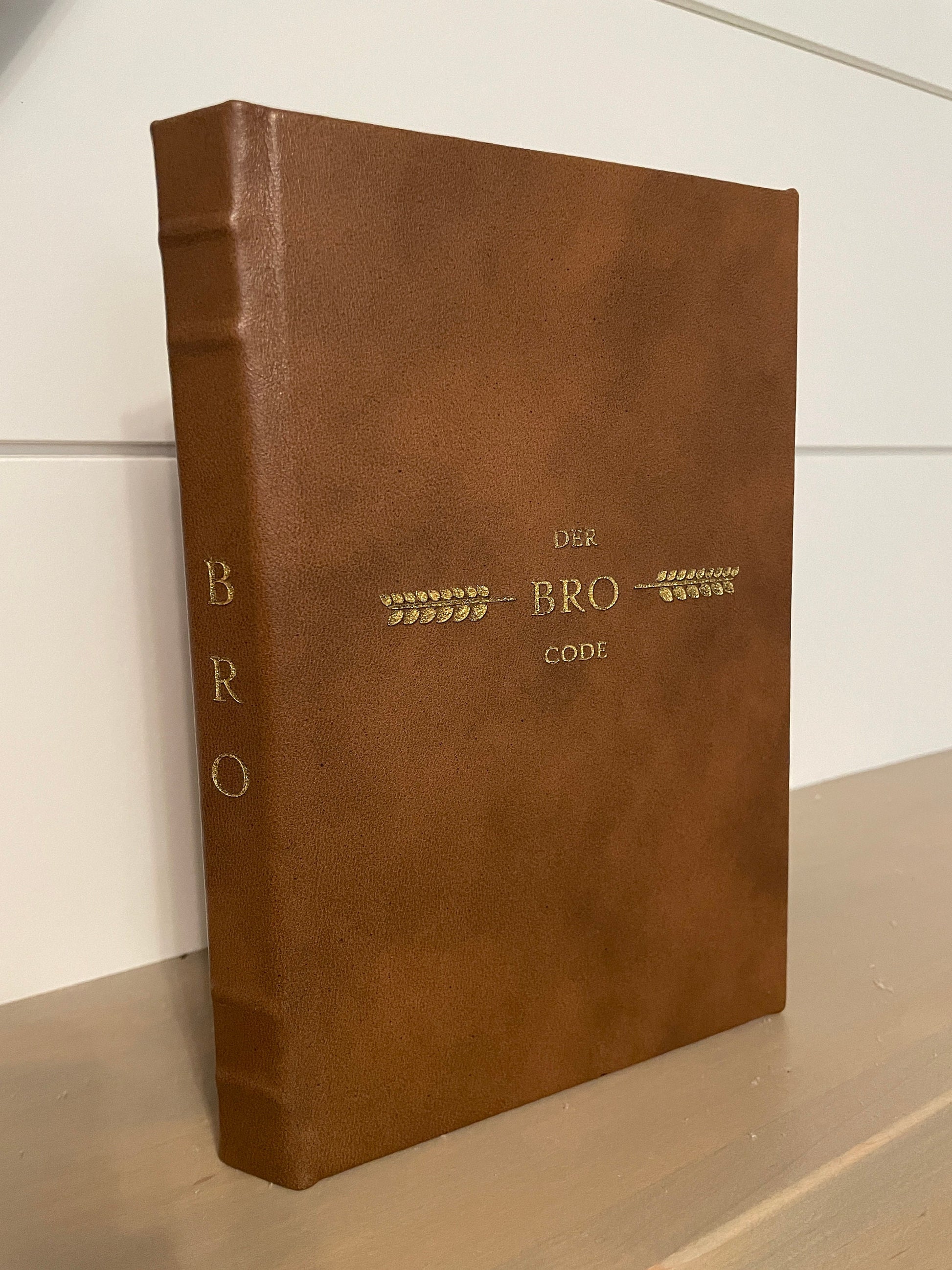 Der Bro Code - by Barney Stinson - German Language - Handmade Leatherbound - Premium Leather Bound Book